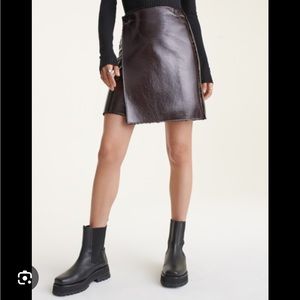 Women’s faux shearing DKNY mini skirt